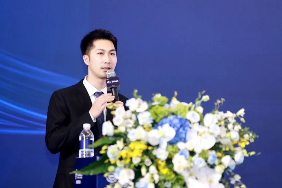 1744081518448263f5g5.jpg cn_sz_mmbiz_jpg_iaMttC3C1w38mbLqGibsWFPJsqtl37sGHNEUYicKF0ic3z4qvBeea9gfJHncuQIcesmJCVp28jF1Cpu6GEYiarNyZug_.jpg